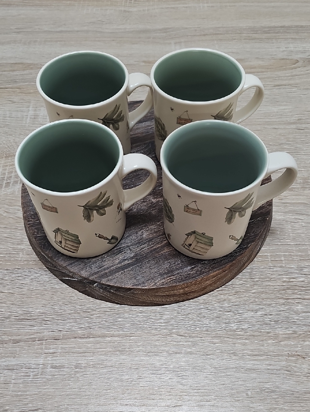 4 Pfaltzgraff Naturewood Mugs